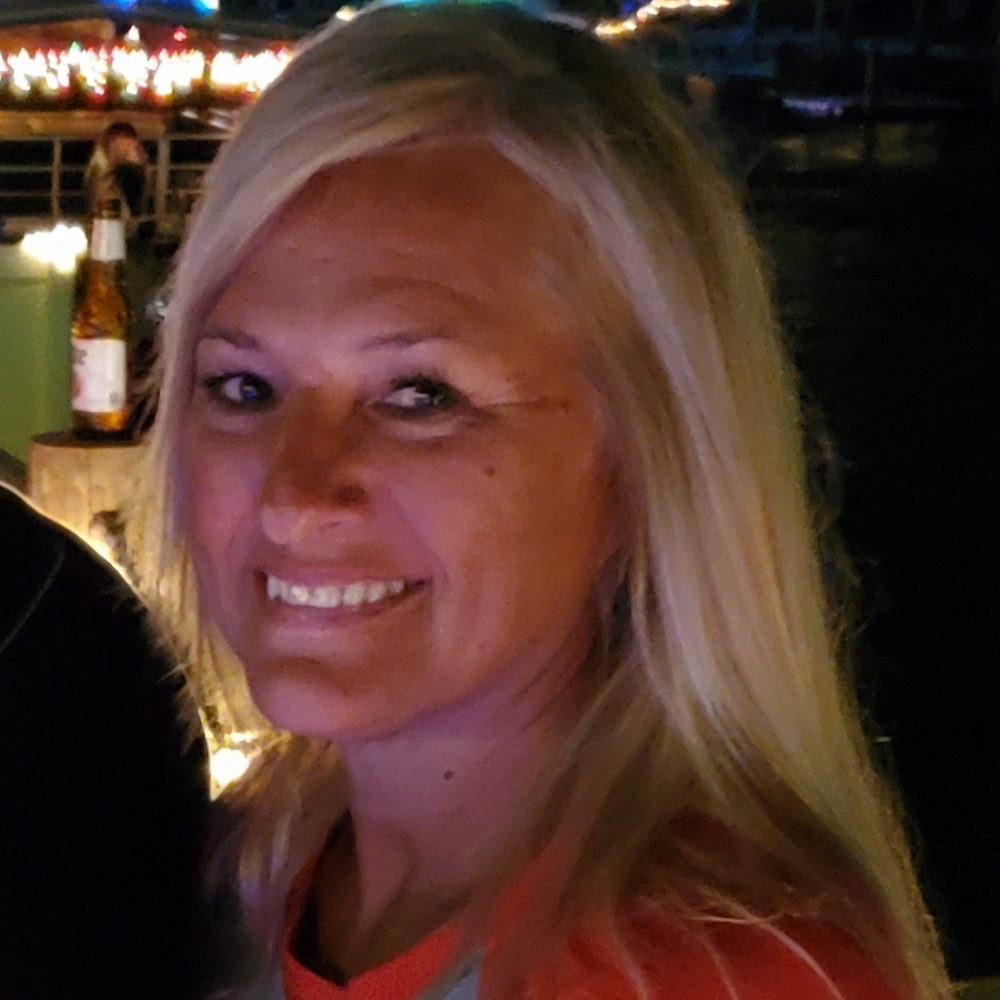 Meet your Posher, Tina